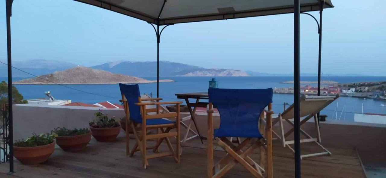 Marina Castellana Studios II Chalki Town Exterior foto