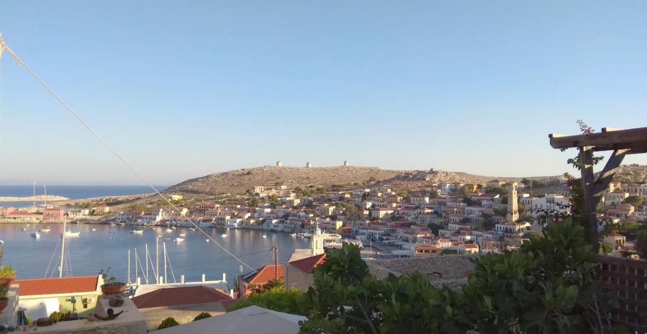 Marina Castellana Studios II Chalki Town Exterior foto