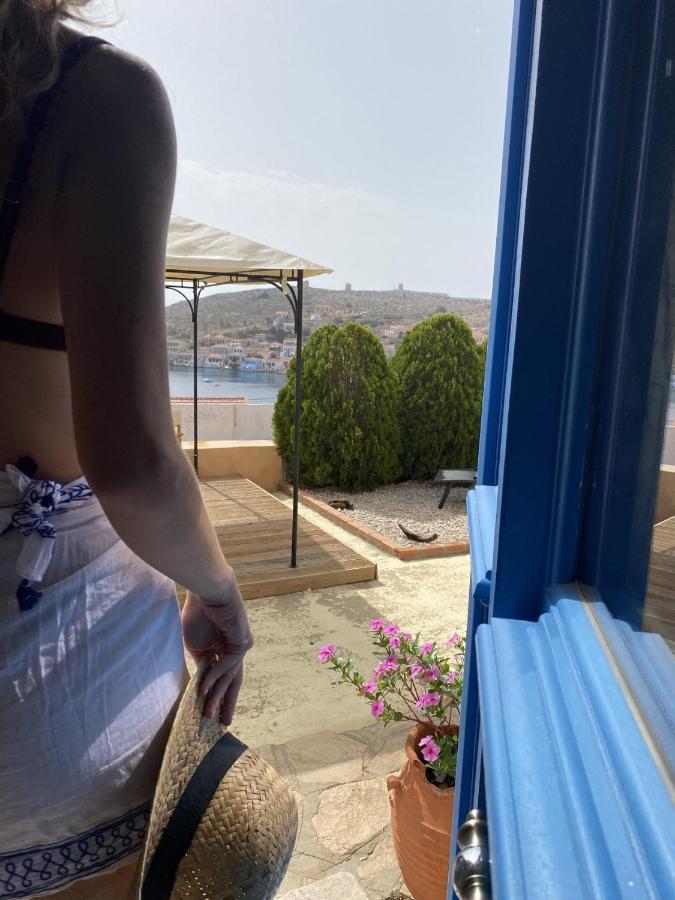 Marina Castellana Studios II Chalki Town Exterior foto